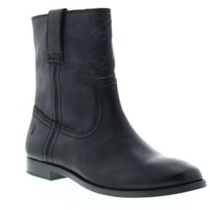 FRYE NWT WOMENS ANNA SHORT SLIPON BOOTS